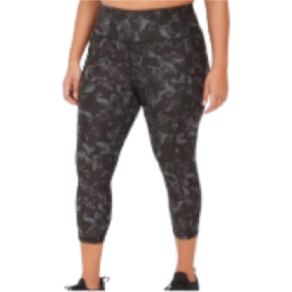 EUC LIVI Shades of Gray Wicking Capri Cropped Leggings Plus Size 22/24